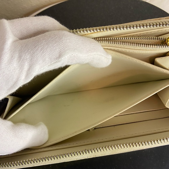 LV GUC Perle Vernis Zip Around Wallet - Picture 4 of 13